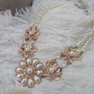 Faux Pearl Statement Necklace